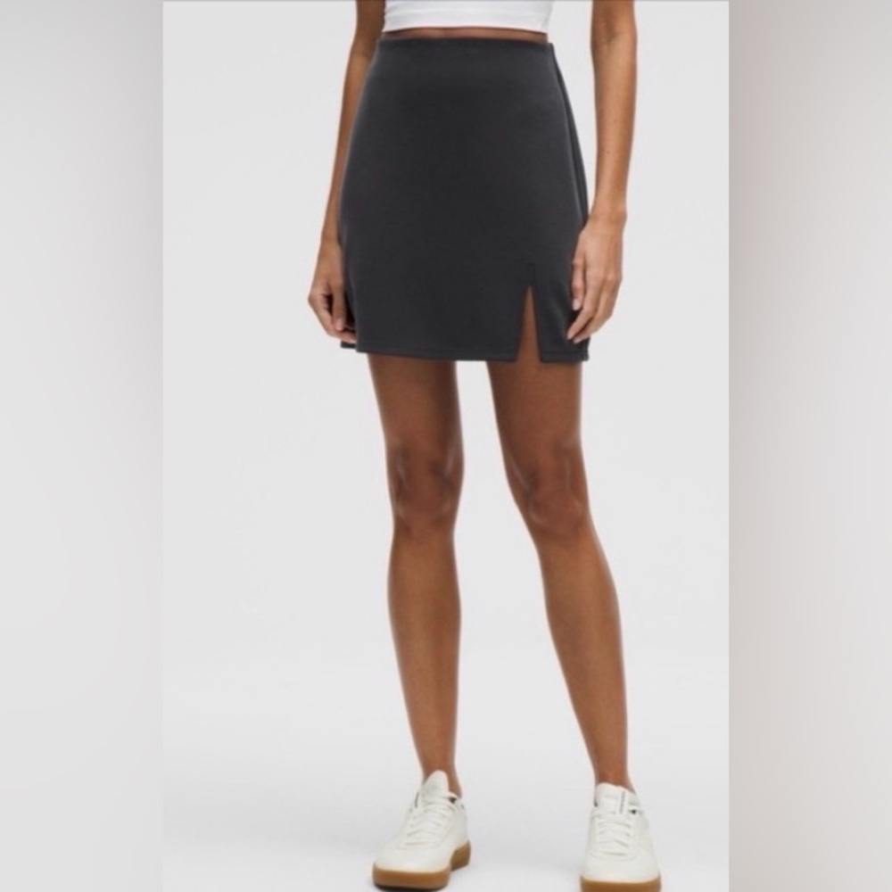 lululemon Mini Skirt with side slit - Softstreme High Rise - NWT